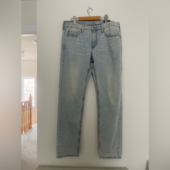 Bonobos Athletic fit Light Wash Denim Jeans 33 - Picture 2 of 9